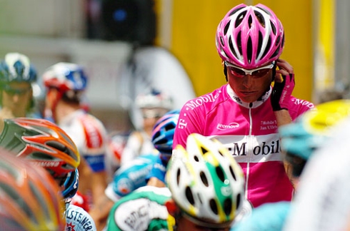 Caroline Yang Tour de France Photo